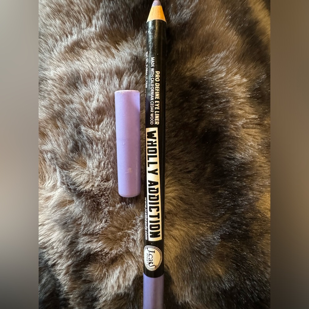 Lavender eyeliner